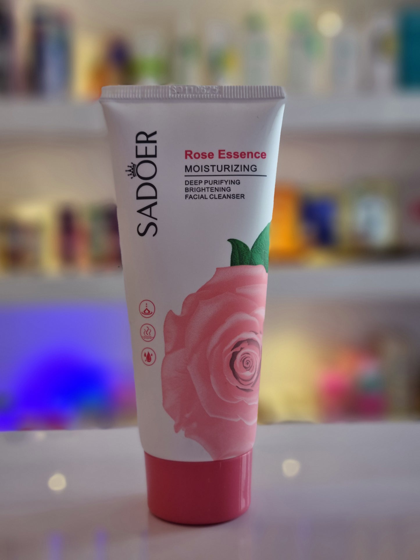 Sadoer rose essence facial cleanser