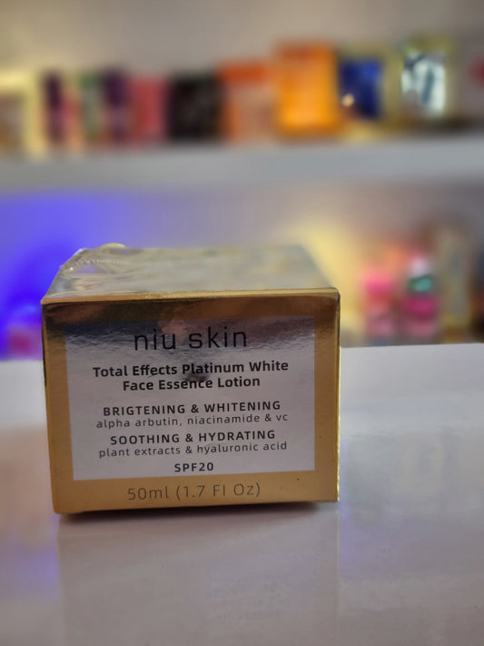 Niu skin AHA & niacinamide face cream