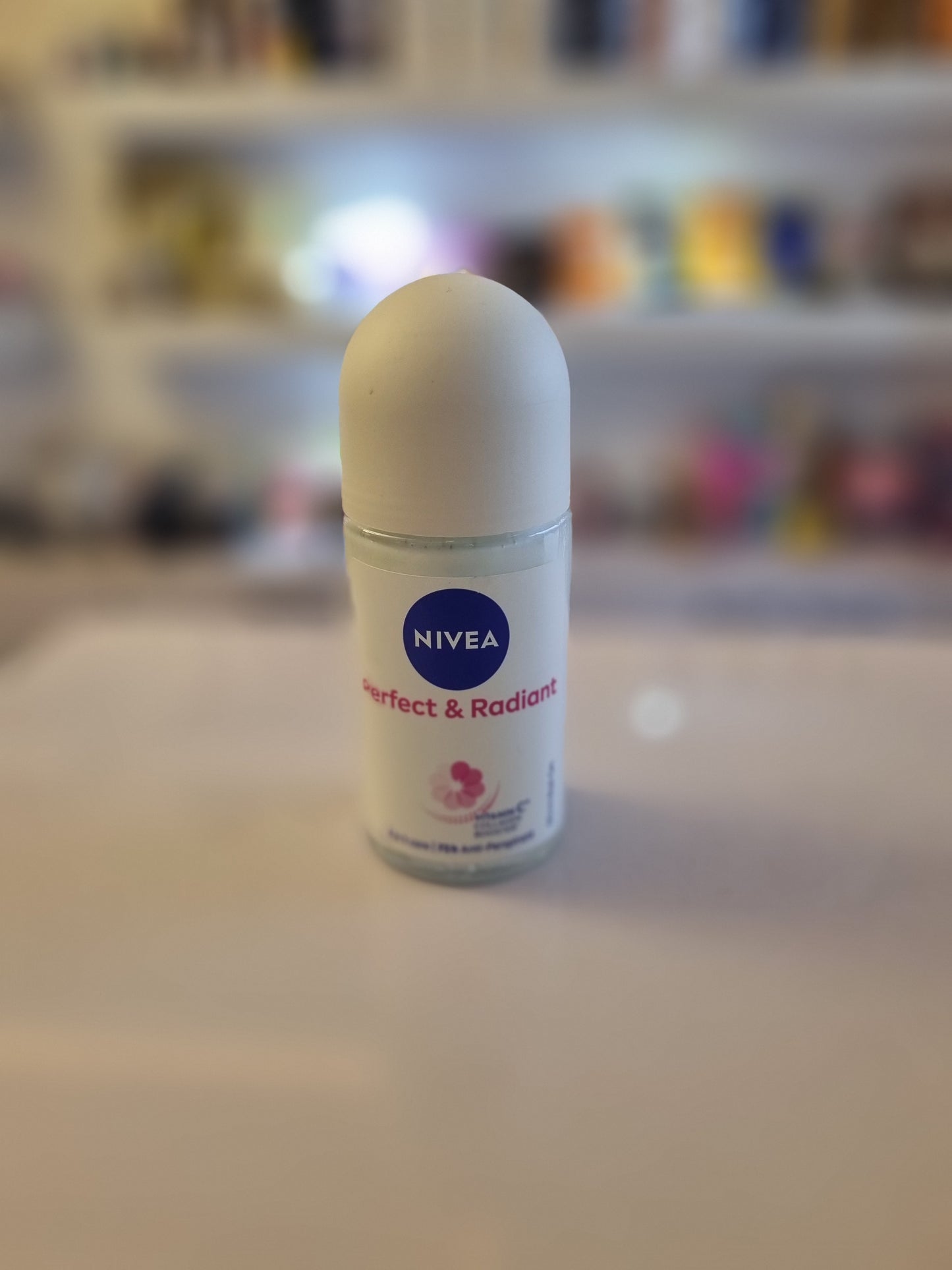 Nivea Roll On Perfect & Radiant