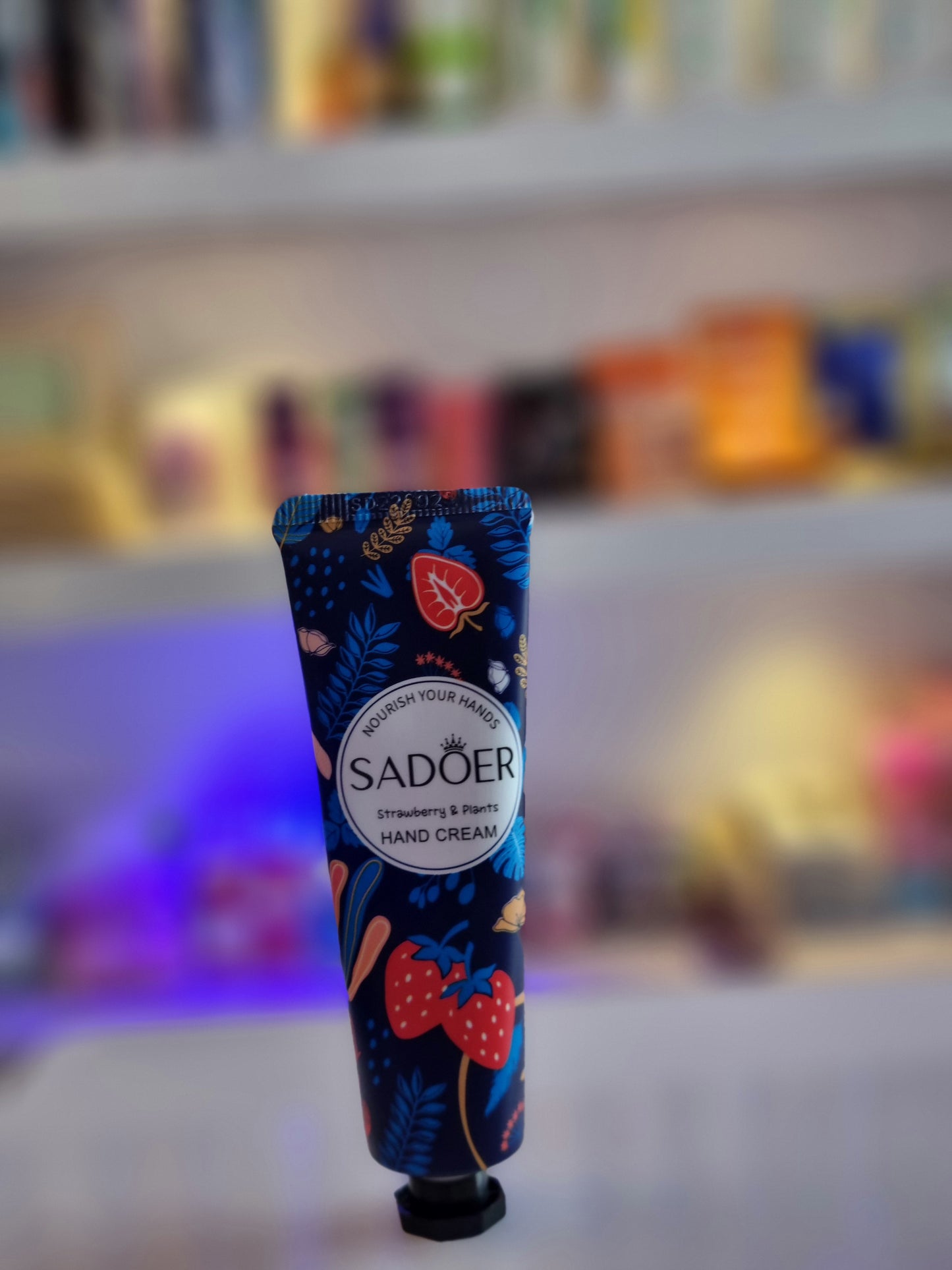 Sadoer strawberry & plants hand cream