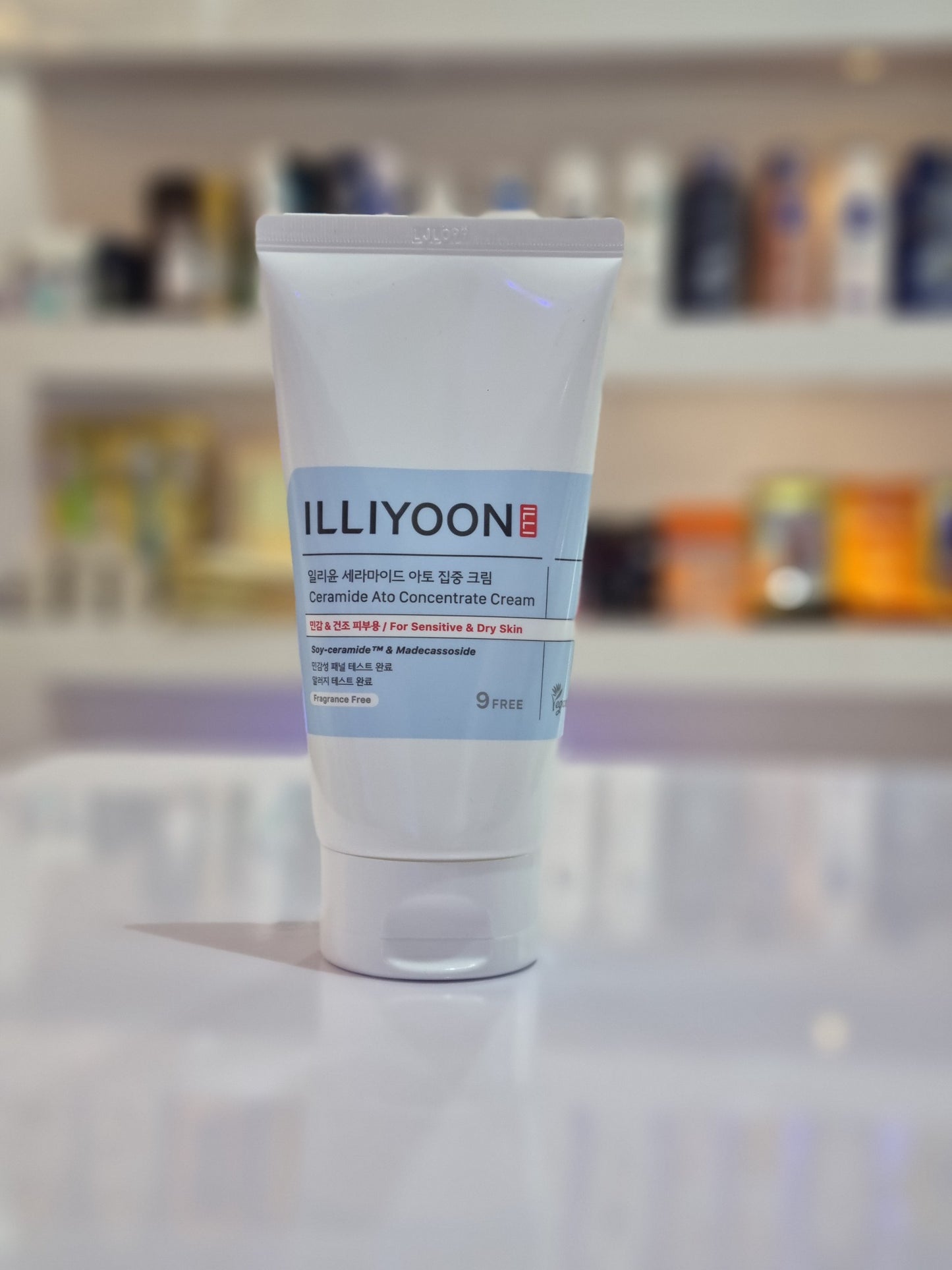 ILLIYOON Ceramide Ato Concentrate Cream